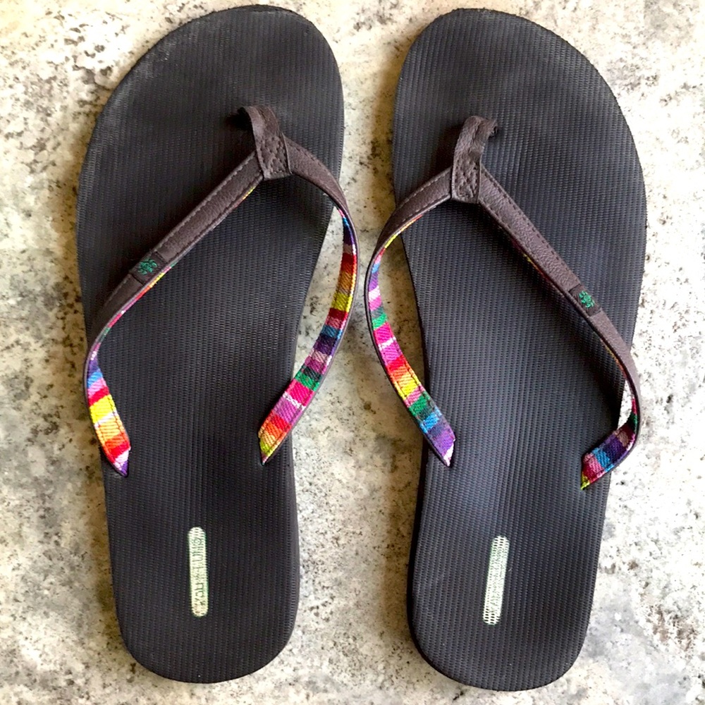 Thing flip flops rainbow
